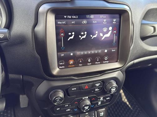 2023 Jeep Renegade Trailhawk