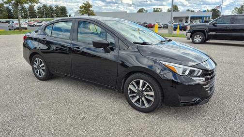 2023 Nissan Versa 1.6 SV