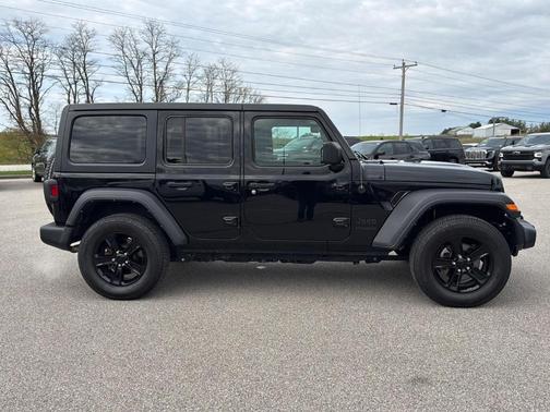 Black Clearcoat 2021 Jeep Wrangler Unlimited Sport Altitude
