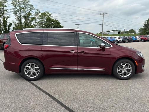 2017 Chrysler Pacifica Limited