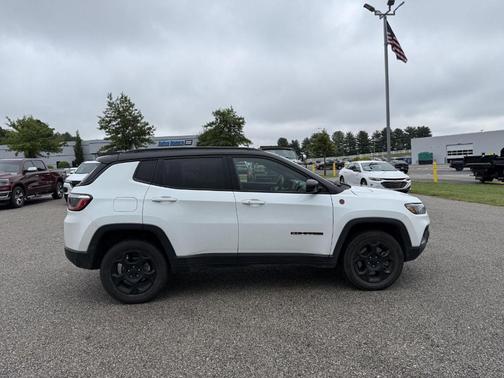 2023 Jeep Compass Trailhawk