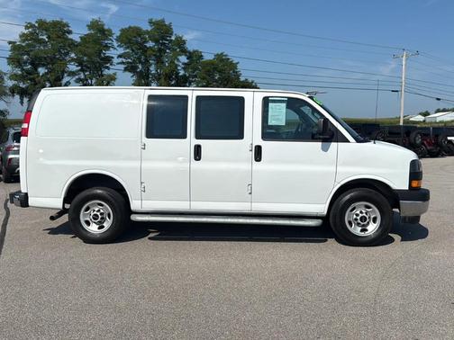 2023 GMC Savana 2500 Work Van