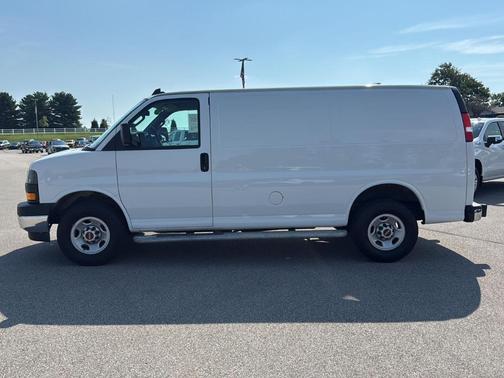 2023 GMC Savana 2500 Work Van
