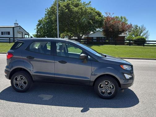 Smoke 2022 Ford EcoSport S