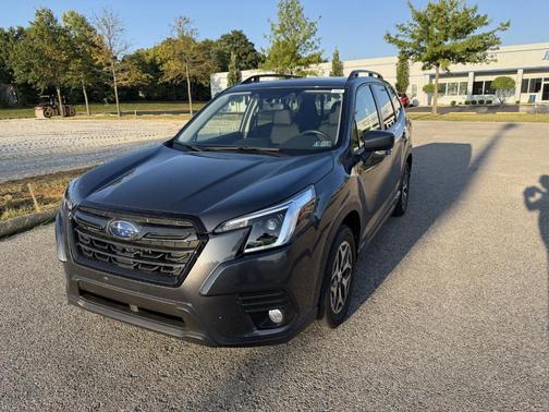 2023 Subaru Forester Premium