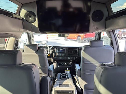 2025 Chevrolet Express 2500 Work Van
