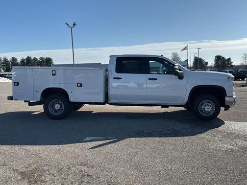 2026 Chevrolet Silverado 3500 WT