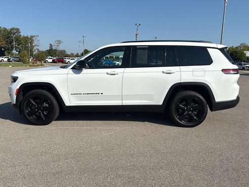 2024 Jeep Grand Cherokee L Laredo