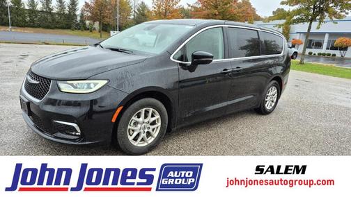 2024 Chrysler Pacifica Touring-L