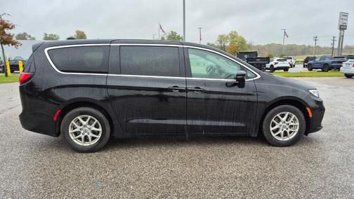 2024 Chrysler Pacifica Touring-L