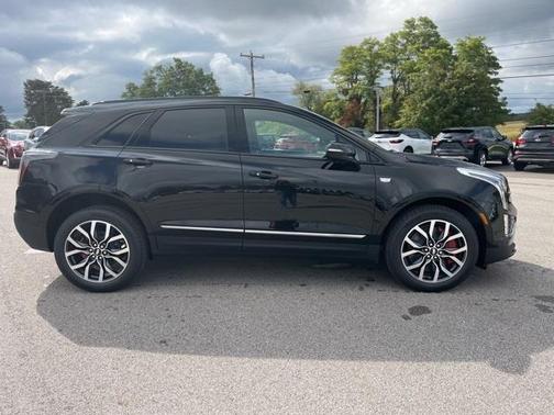 2025 Cadillac XT5 Sport