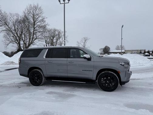 2023 Chevrolet Suburban Premier