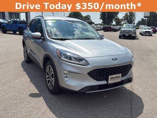 2022 Ford Escape SEL