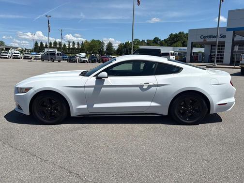 2017 Ford Mustang V6