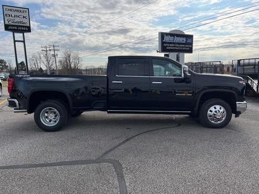 2025 Chevrolet Silverado 3500 LTZ