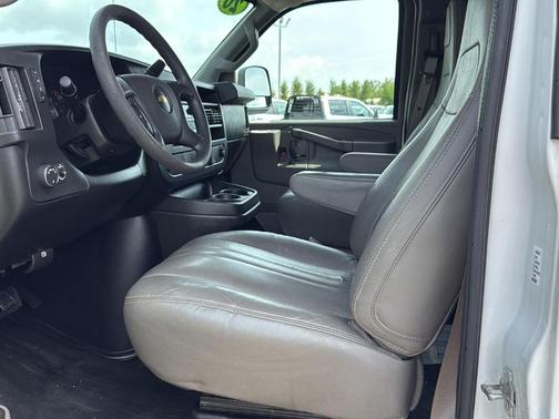 2020 Chevrolet Express 2500 Work Van