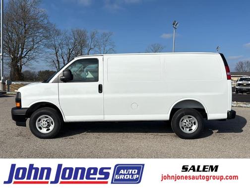 2025 Chevrolet Express 2500 Work Van