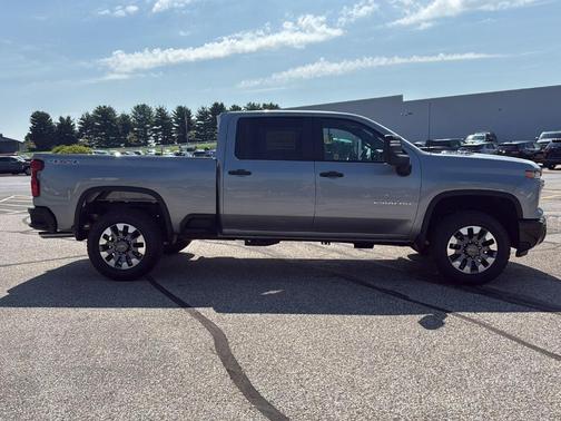 2025 Chevrolet Silverado 2500 Custom