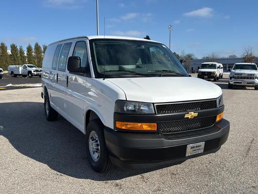 2025 Chevrolet Express 2500 Work Van