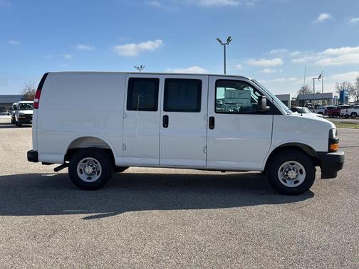 2025 Chevrolet Express 2500 Work Van