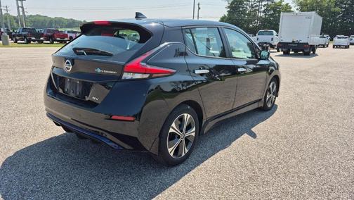 2022 Nissan Leaf SV