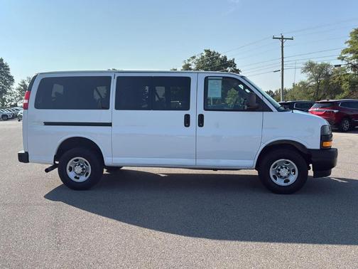 2021 Chevrolet Express 2500 LS