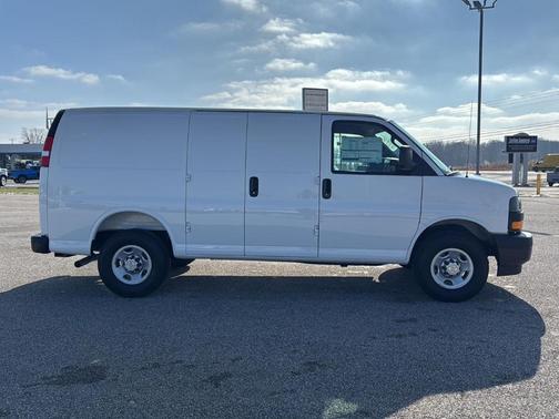 2025 Chevrolet Express 2500 Work Van