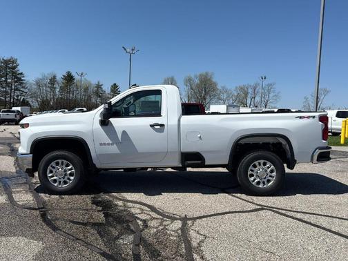 2025 Chevrolet Silverado 3500 WT