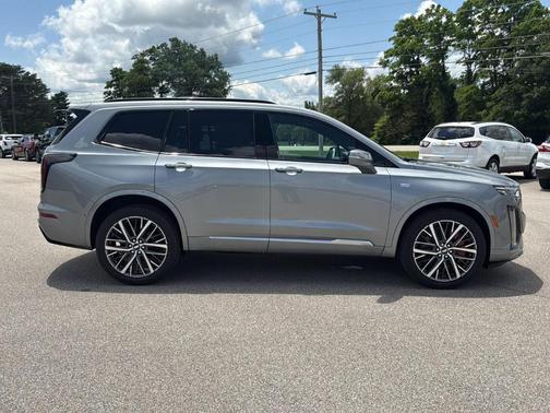 2025 Cadillac XT6 Sport AWD