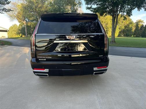 2025 Cadillac Escalade ESV Premium Luxury Platinum