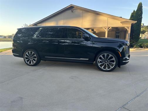 2025 Cadillac Escalade ESV Premium Luxury Platinum