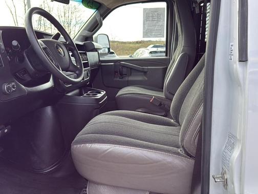 2023 Chevrolet Express 2500 Work Van