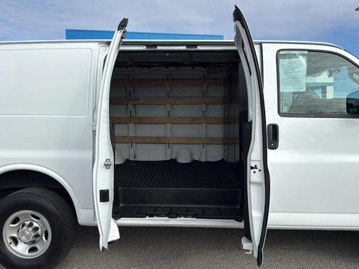 2023 Chevrolet Express 2500 Work Van