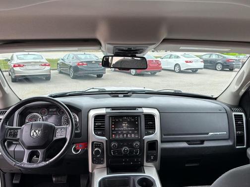 2016 RAM 1500 Big Horn