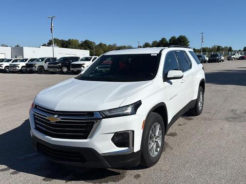 2022 Chevrolet Traverse LT Cloth