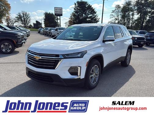 2022 Chevrolet Traverse LT Cloth
