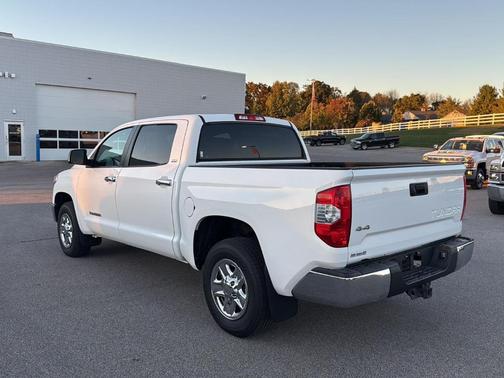 2018 Toyota Tundra SR5