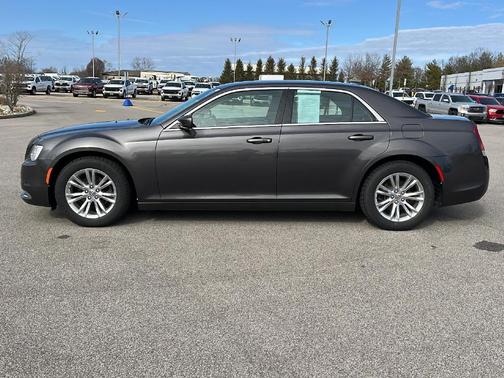 2020 Chrysler 300 Touring