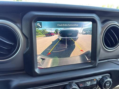 Firecracker Red Clearcoat 2021 Jeep Gladiator Sport