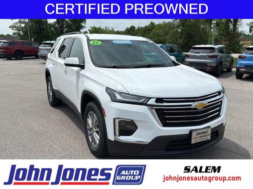 2023 Chevrolet Traverse LT Cloth