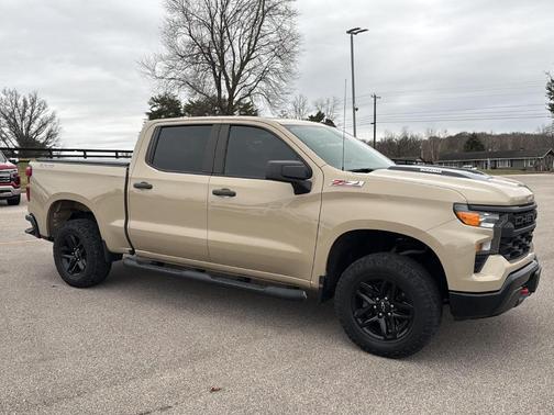 2022 Chevrolet Silverado 1500 Custom Trail Boss