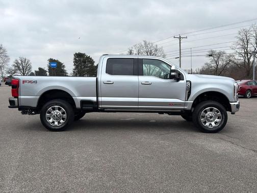 2024 Ford F-350 Lariat Super Duty