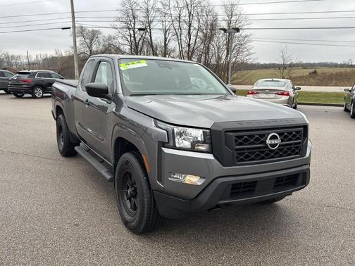 2022 Nissan Frontier S