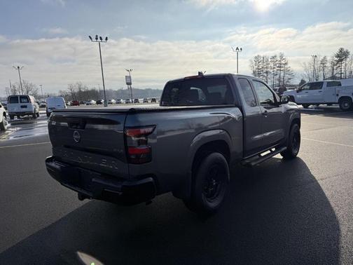 2022 Nissan Frontier S