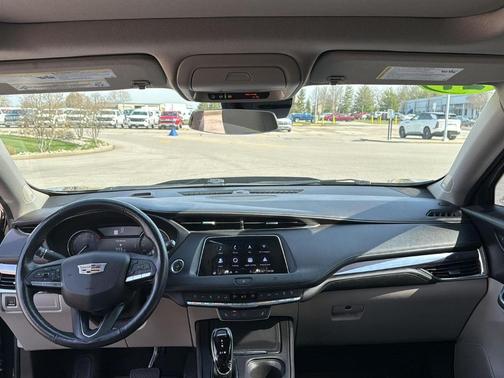 2021 Cadillac XT4 Luxury
