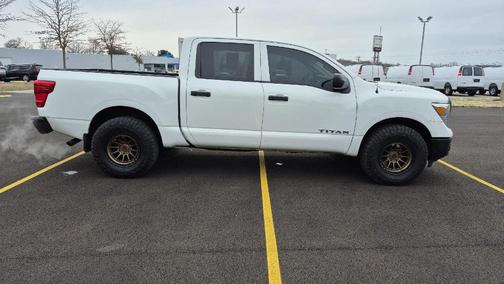 2017 Nissan Titan S