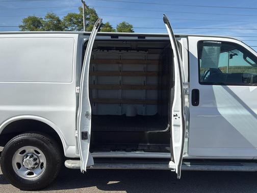 2023 Chevrolet Express 2500 Work Van
