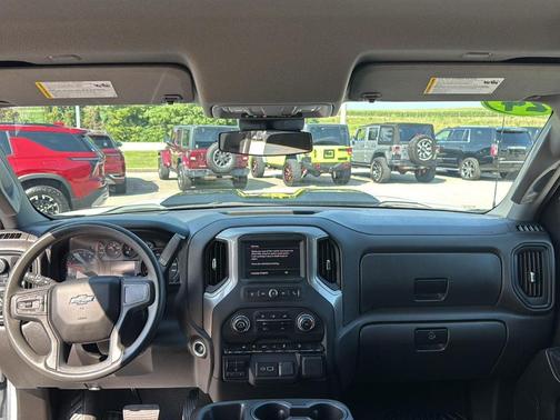2024 Chevrolet Silverado 1500 Custom Trail Boss