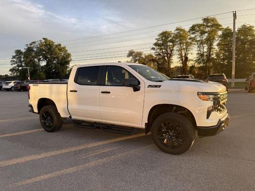 2024 Chevrolet Silverado 1500 Custom Trail Boss