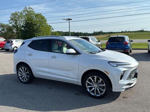 2024 Buick Encore GX Avenir